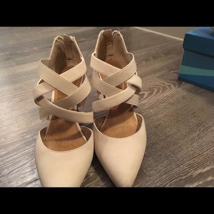 Corso Como beige heels